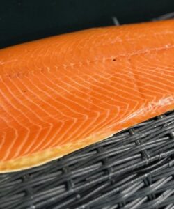 Saumon fumé ecossais, traiteur de 300grs, tranches, fécamp, port, shopping, poissons fumes